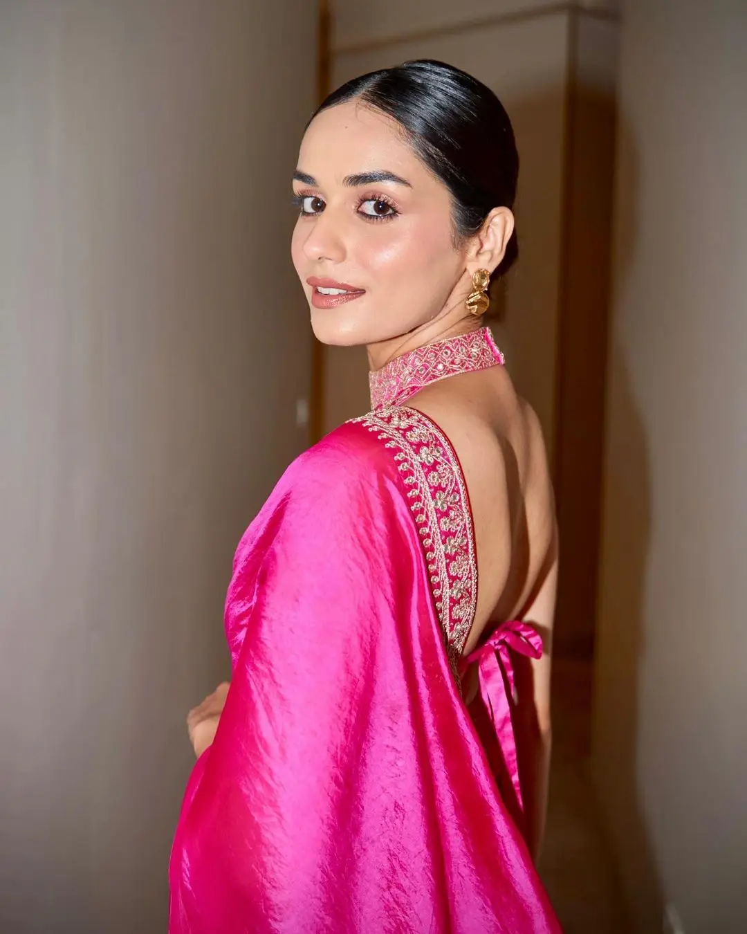 Manushi Chhillar Stills in Pink Designer Saree Sleeveless Blouse